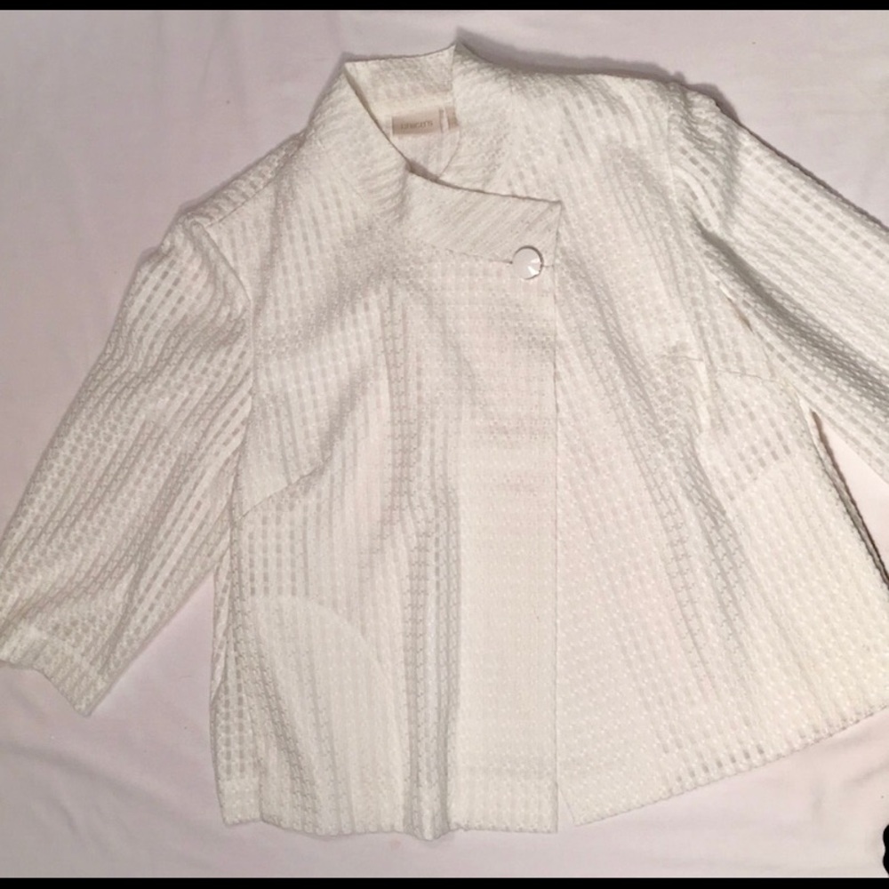 Chico’s light 3/4 sleeve Blazer White